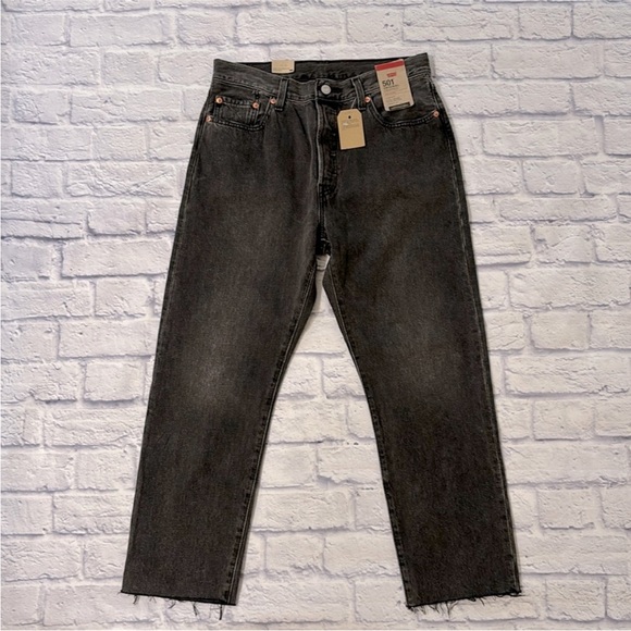 Levi’s 501 Original High Rise Straight Leg Black Cropped Jeans - Size 29 NWT - Picture 1 of 14